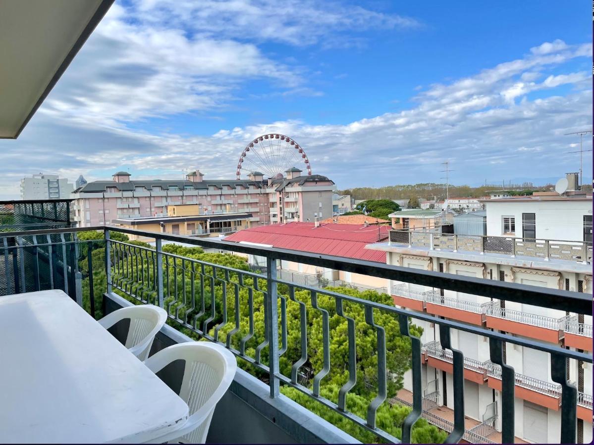 Appartamento Olimpo Carraro Immobiliare Jesolo - Family Apartments Екстер'єр фото
